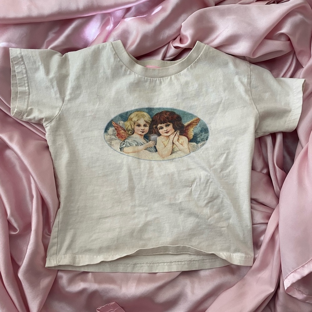 sugar thrillz angels on phone shirt